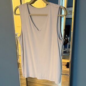 Women's Large, White Sleeveless Top